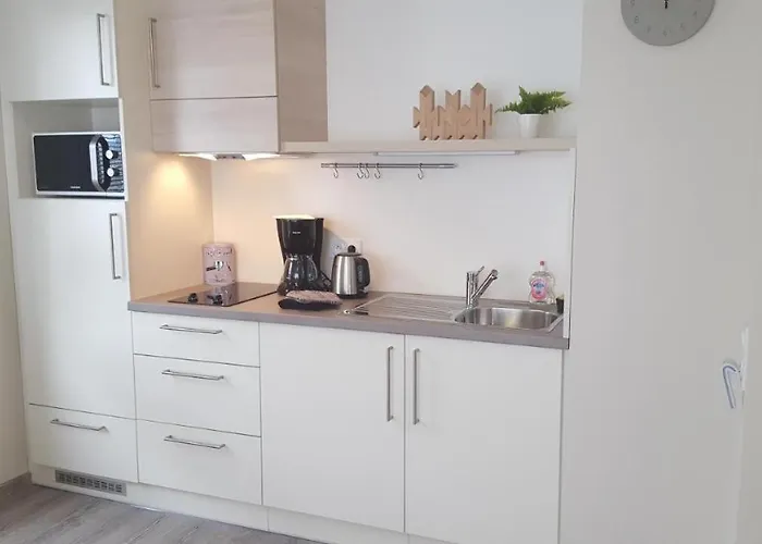 Résidence Séniors Domitys Les Hautes FeuillesHotel Reims